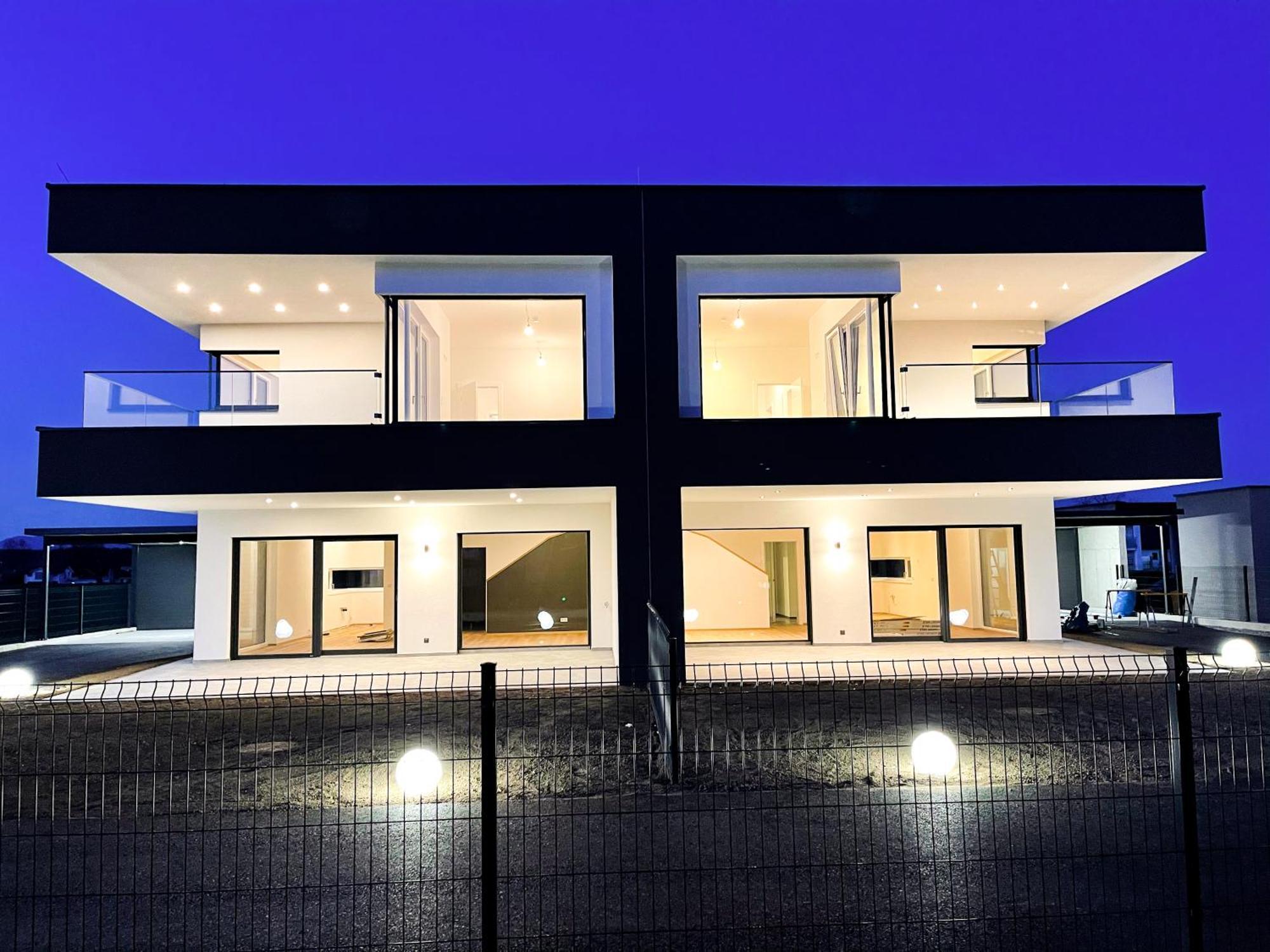 Luxus-villa In Idyllischer Lage * Muttendorf